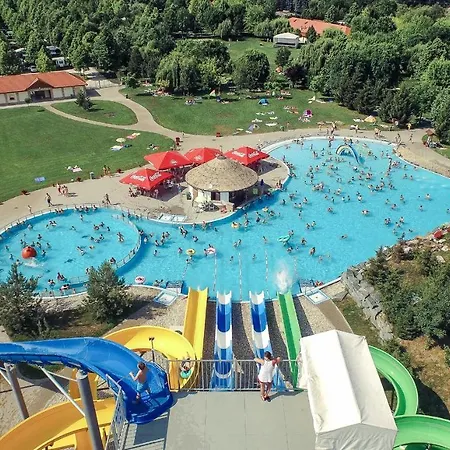 Termál Vendégszoba Casa de hóspedes Lipót