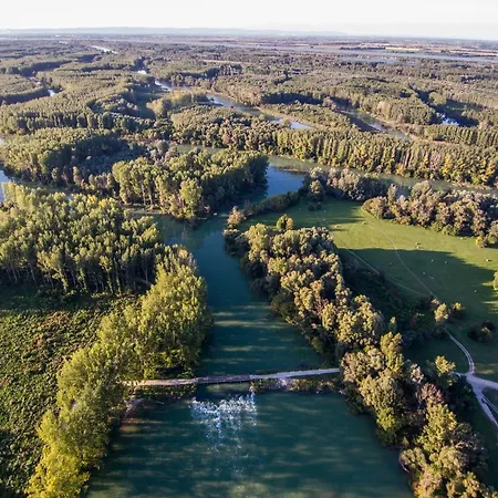 Termál Vendégszoba Casa de hóspedes Lipót